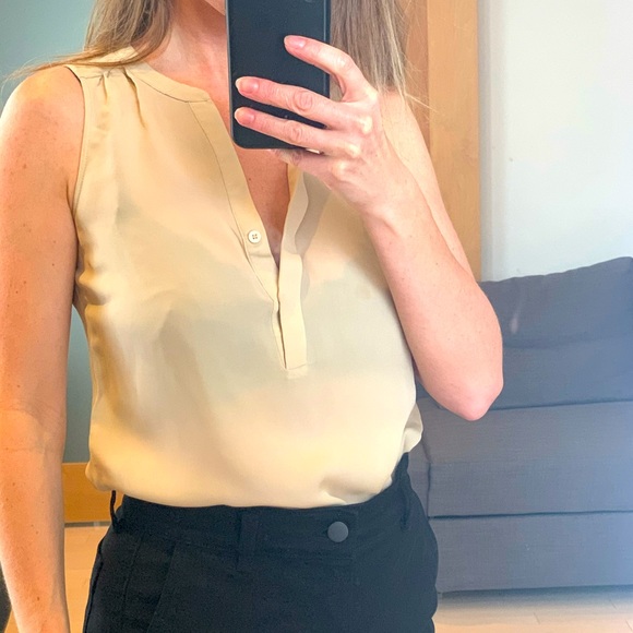 ECRU Sleeveless Silk V Neck Blouse Top V-neck - Picture 1 of 6